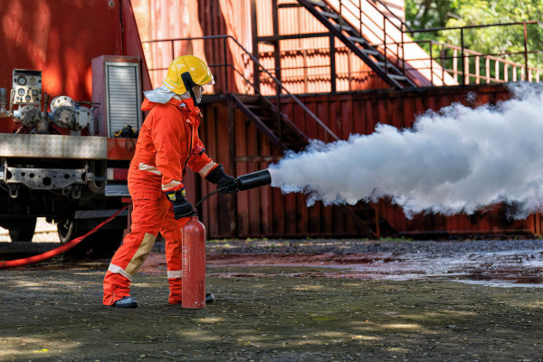Sistemas de Protección de Incendios Mediante Espuma · Sistemas Protección Contra Incendios Valls